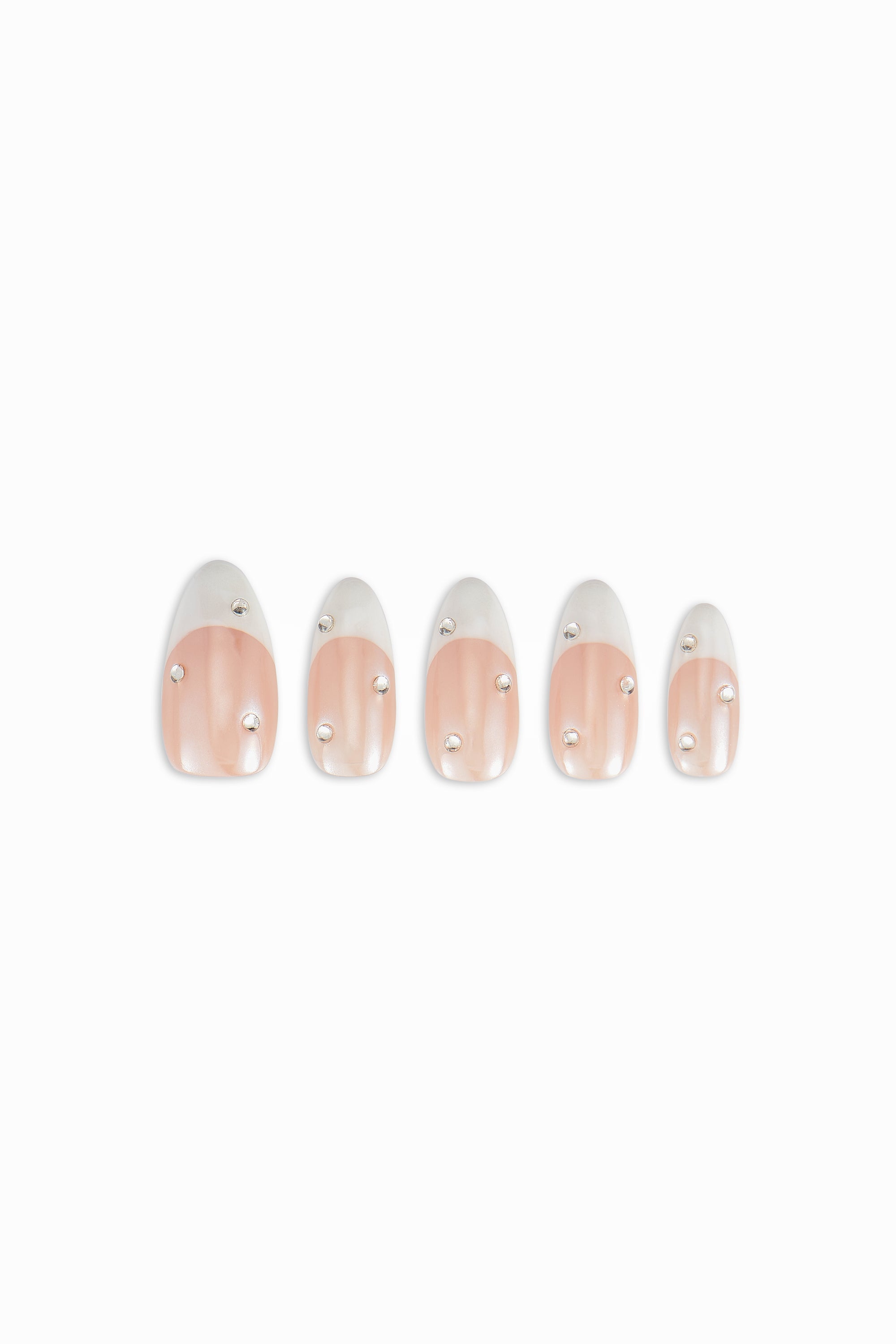 Pearl Line / No.02 − Glossy Pearl Tips and Tiny Crystals on a Clean Oval Shape